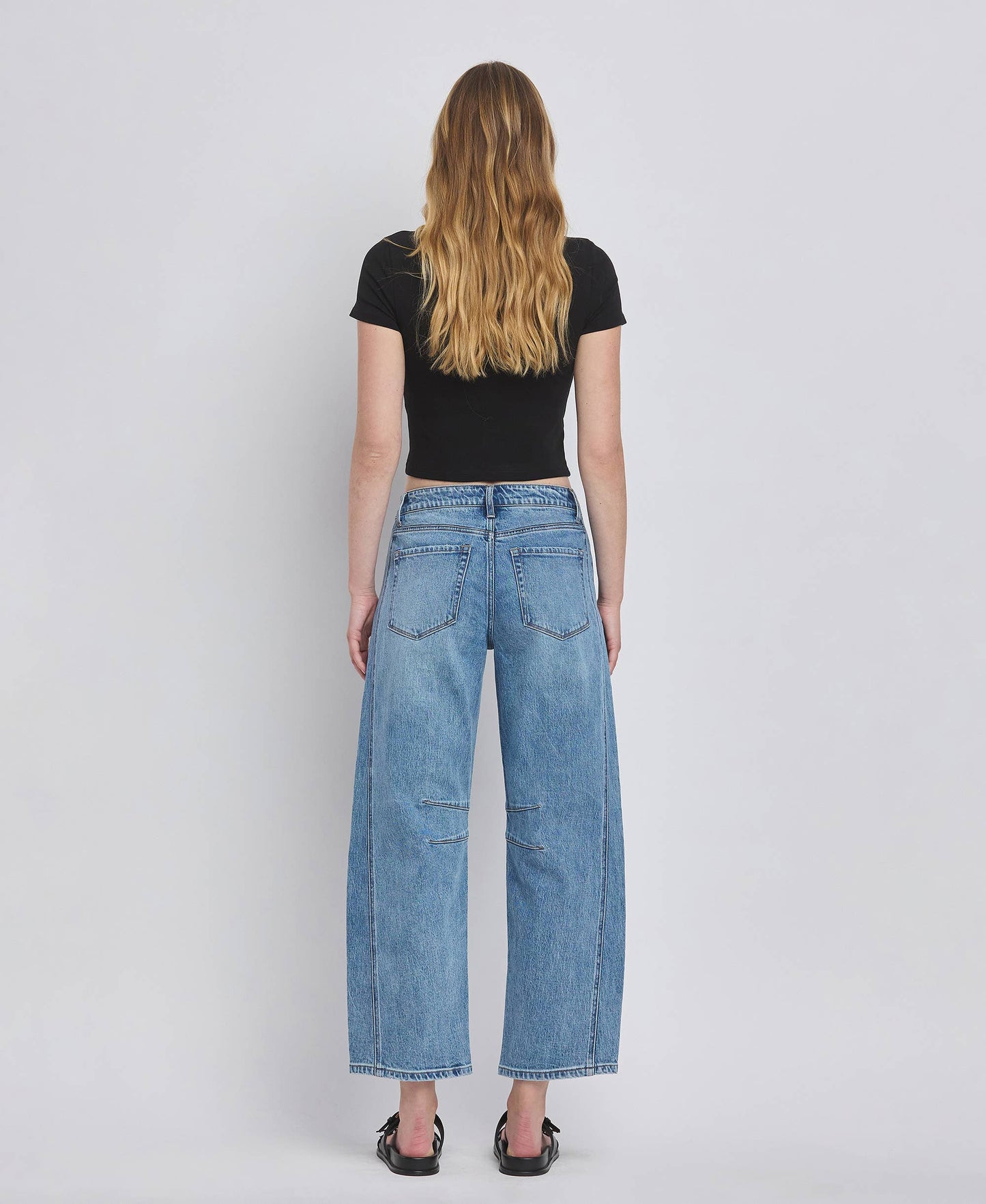 HIGH RISE DART STRUCTURED FIT BARREL LEG JEANS T6514
