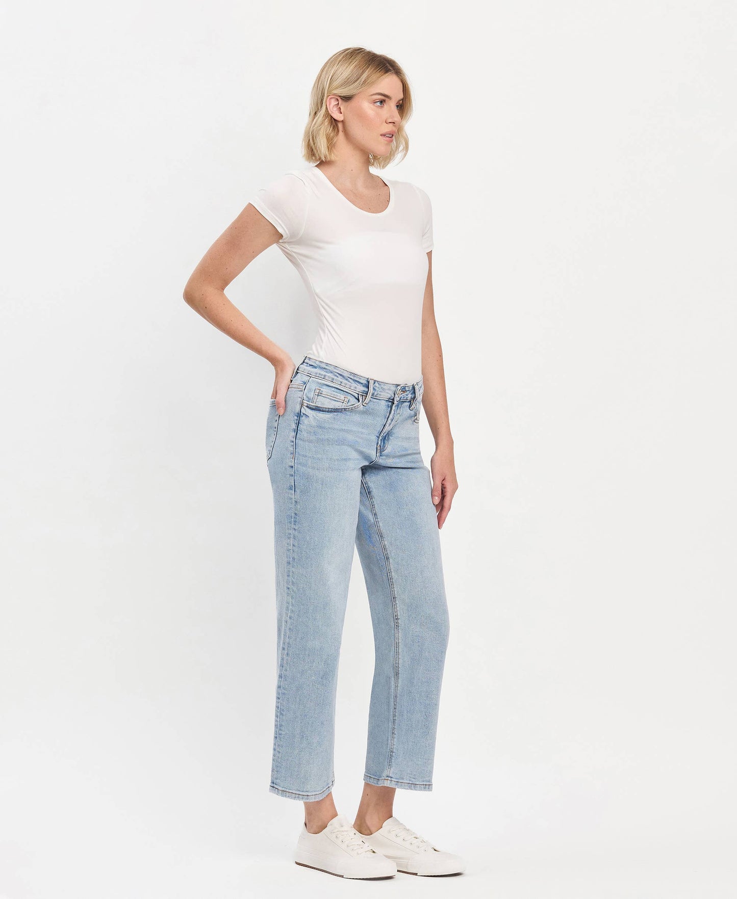 MID RISE CROP  DAD JEANS