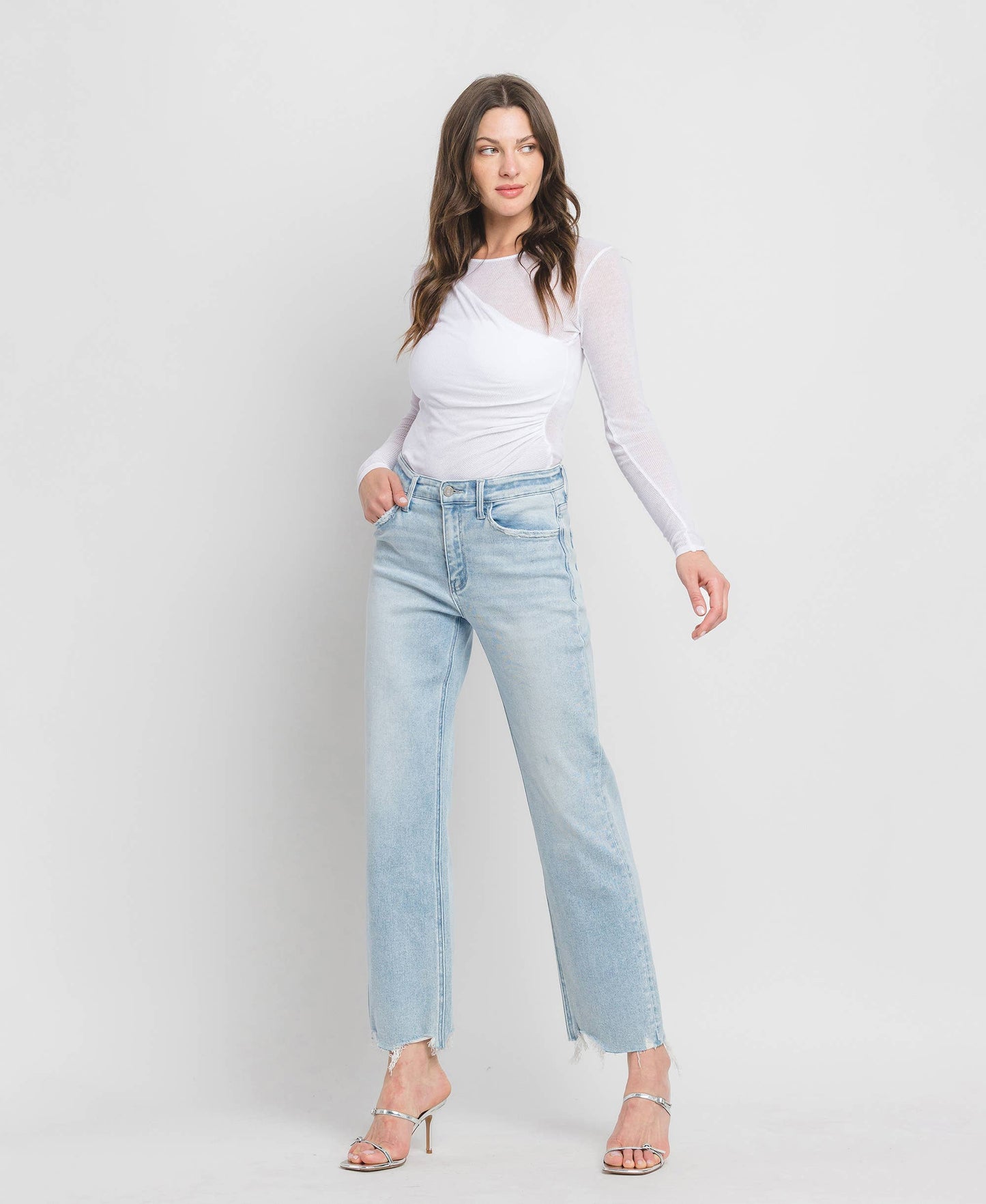 HIGH RISE SLIM WIDE JEANS