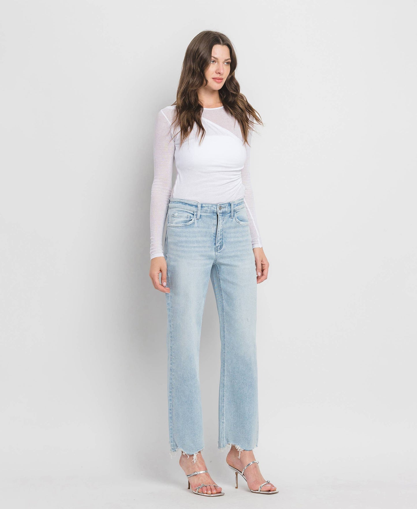 HIGH RISE SLIM WIDE JEANS