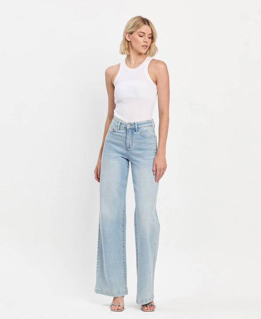HIGH RISE FULL LENGTH LIGHT WASH WIDE LEG JEANS V3468
