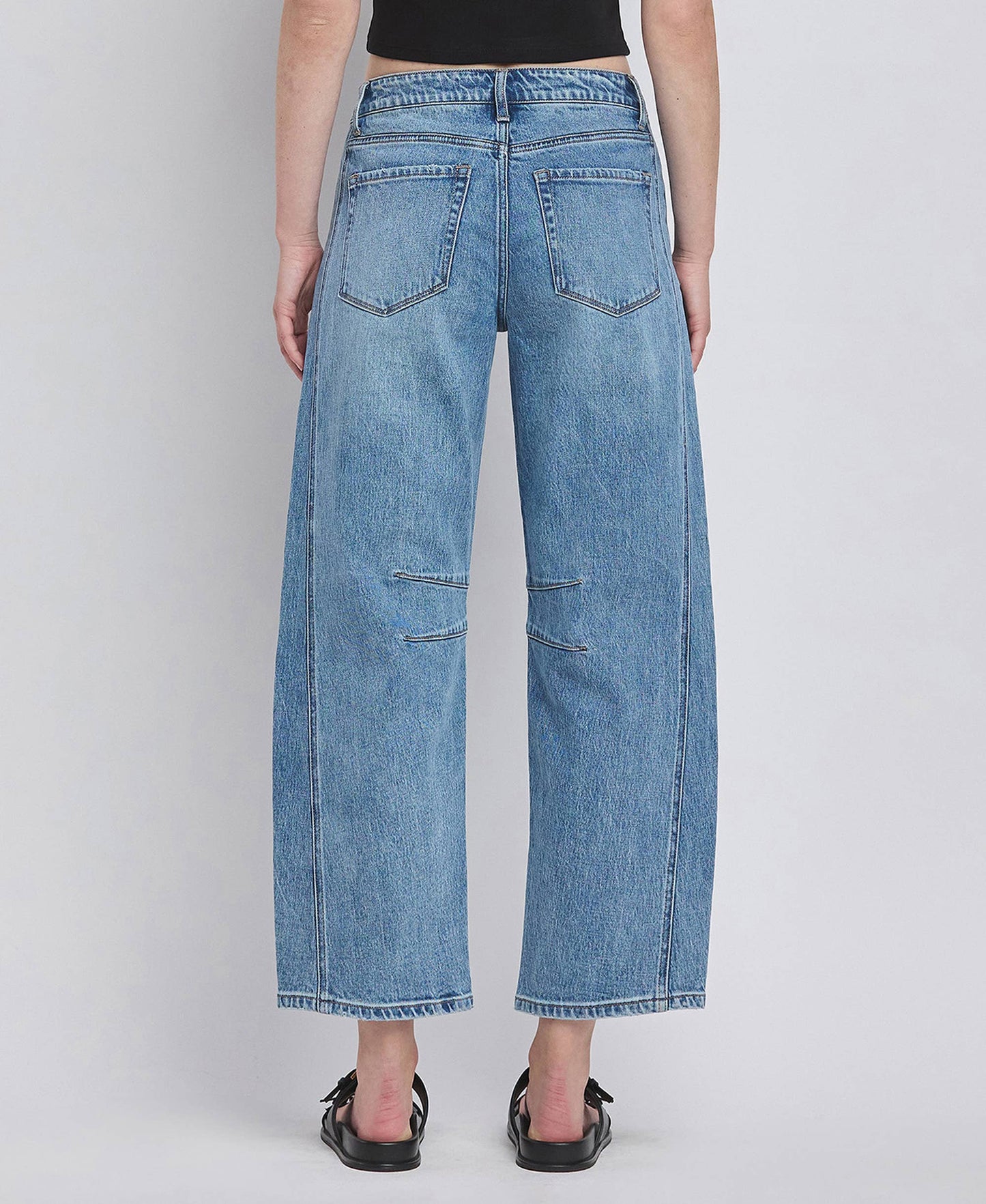 HIGH RISE DART STRUCTURED FIT BARREL LEG JEANS T6514