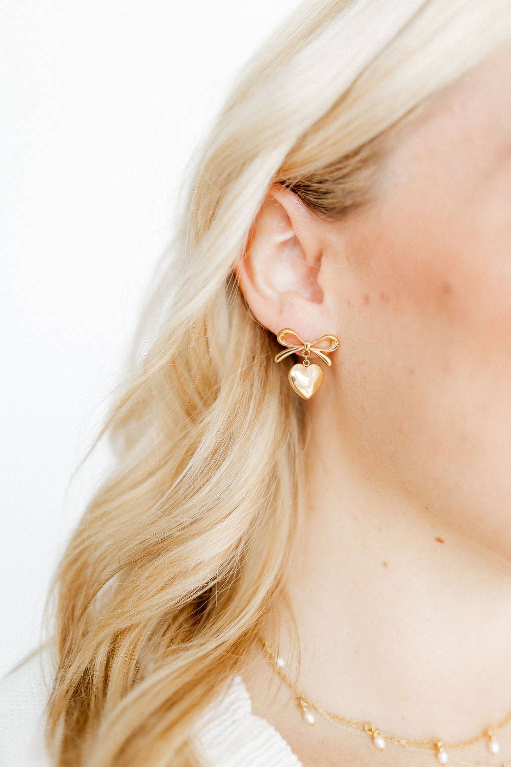 Ruthie - Gold