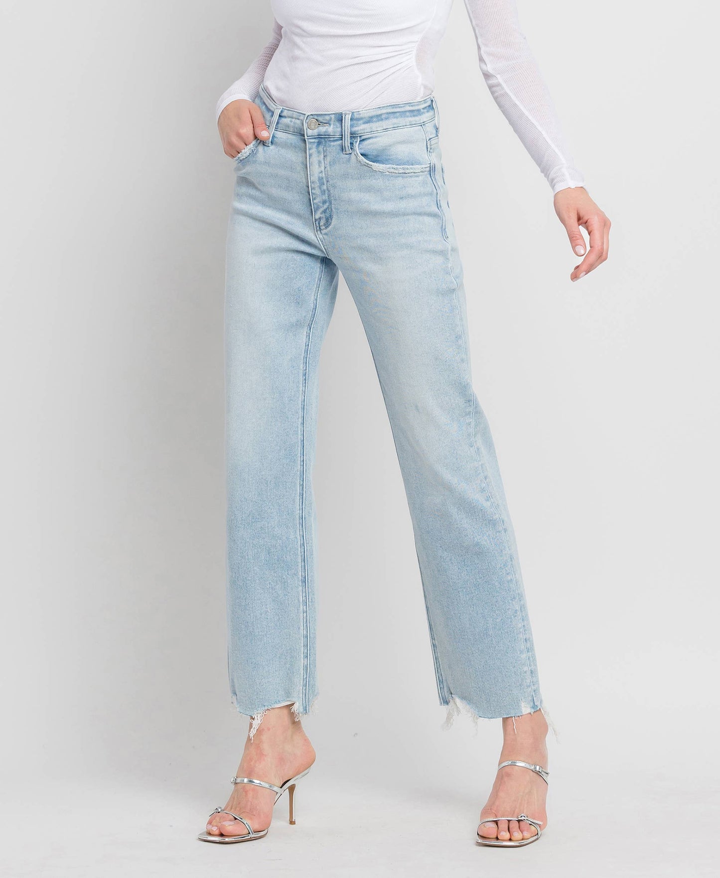 HIGH RISE SLIM WIDE JEANS