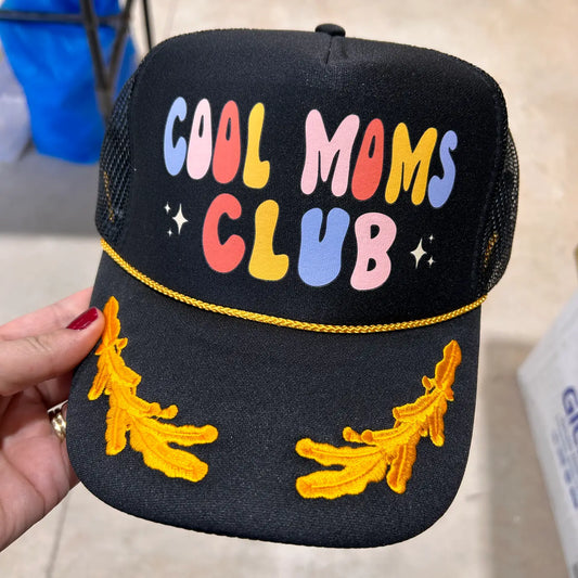 COOL MOMS TRUCKER HAT