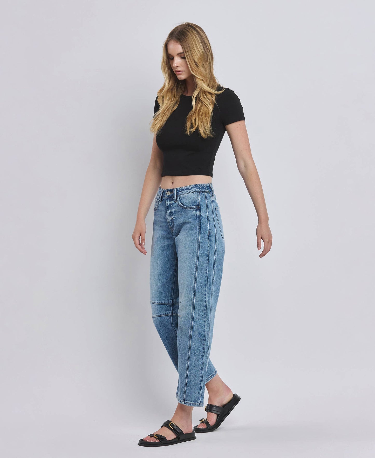 HIGH RISE DART STRUCTURED FIT BARREL LEG JEANS T6514