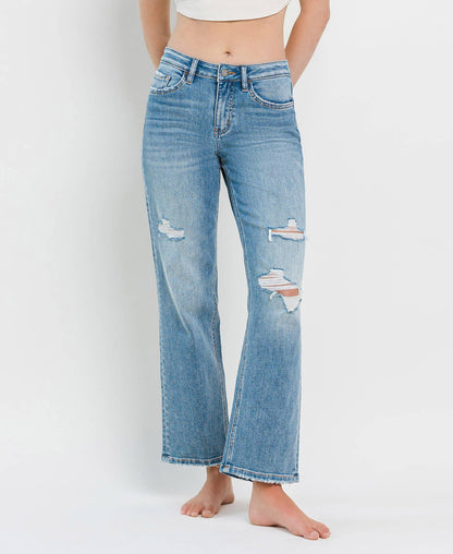 HIGH RISE DISTRESSED SLIM WIDE JEANS