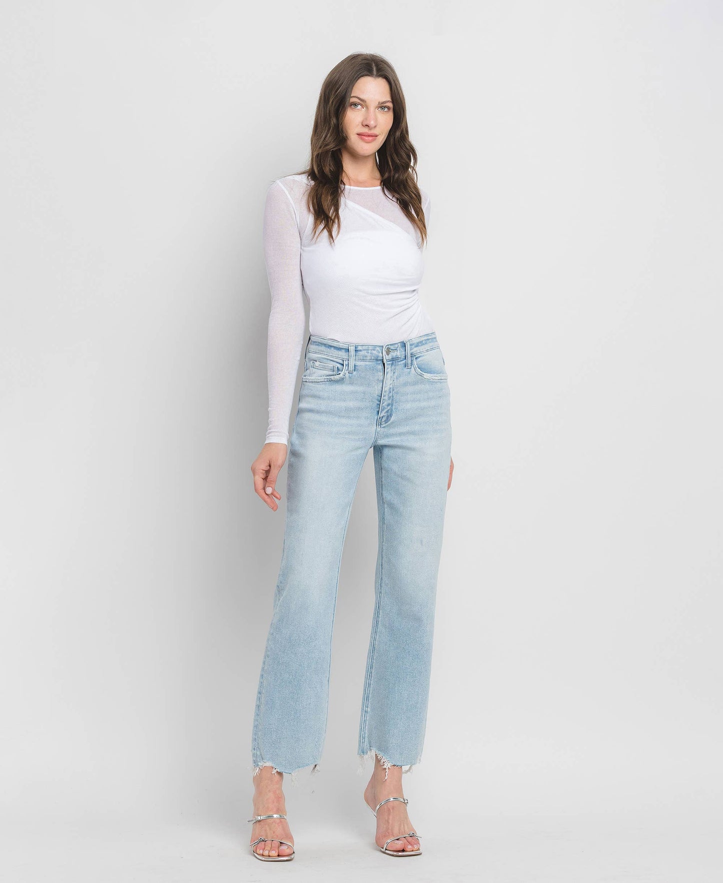 HIGH RISE SLIM WIDE JEANS